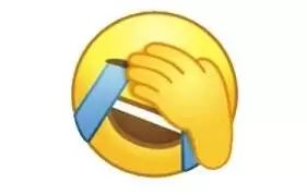 我开着车,突然发现前挡风玻璃裂了