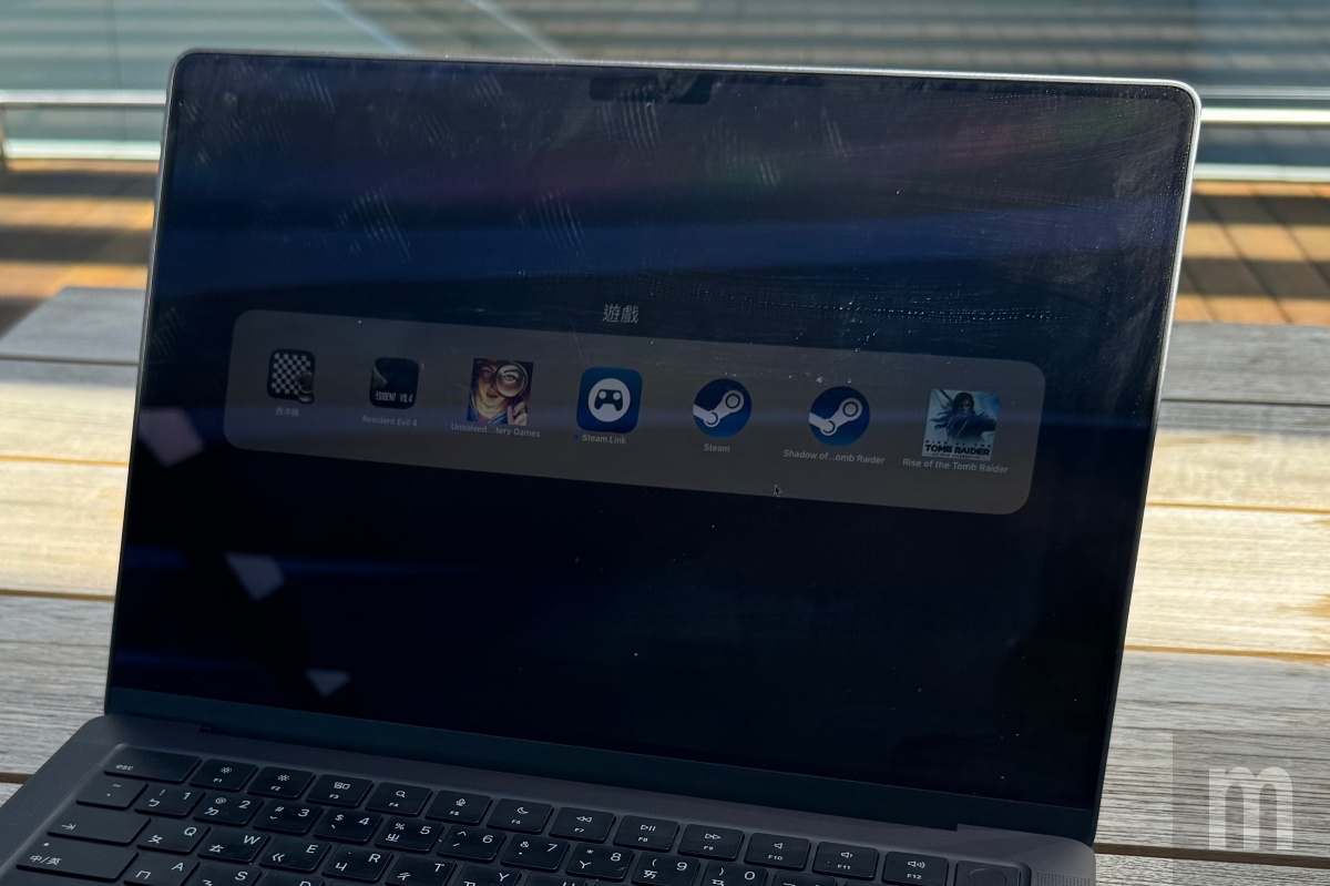 MacBook Pro， 动手测/终于来到M3 Max等级的MacBook Pro，有没有办法成为「更时尚」的电竞笔记本？ <br><span style='color:#848482; font-size:16px; '>终究还是要看苹果接下来的游戏市场发展策略</span>， mashdigi-科技、新品、趣闻、趋势