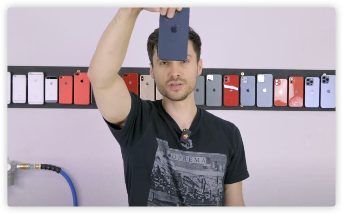 iPhone 15 摔机测试 耐摔