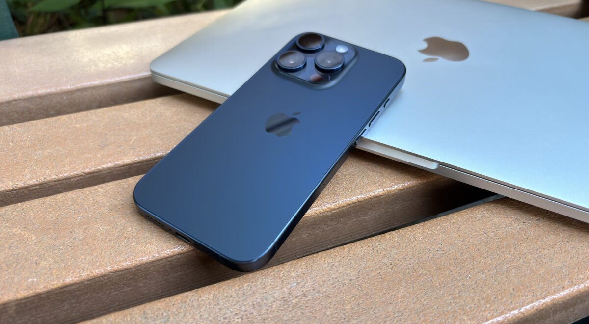 iPhone 15 Pro 开箱评测：新设计、新功能与拍照效果详细看