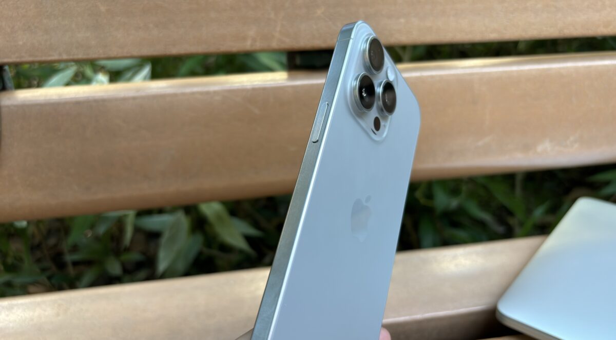 iPhone 15 Pro 开箱评测：新设计、新功能与拍照效果详细看