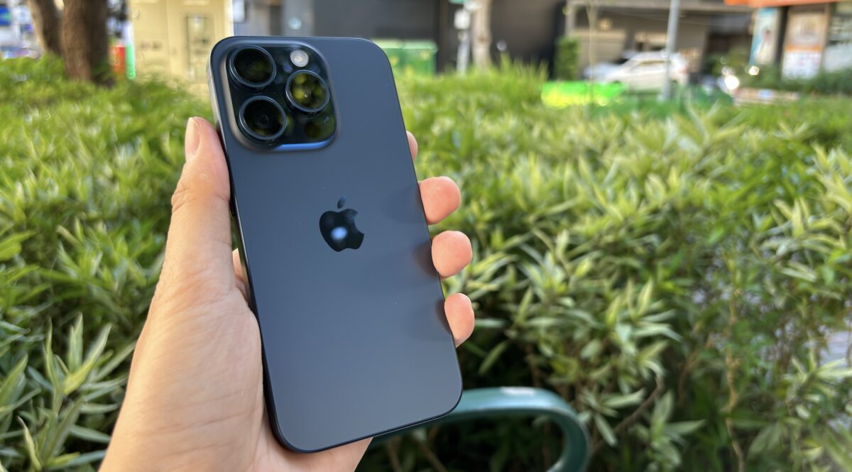 iPhone 15 Pro 开箱评测：新设计、新功能与拍照效果详细看