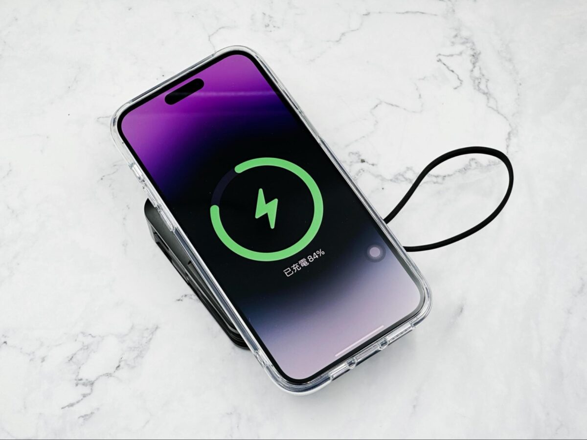 iPhone 14 iPhone 14 Pro imos imos Care 蓝宝石保护贴 蓝宝石镜头贴 军规防震壳 康宁玻璃保护贴