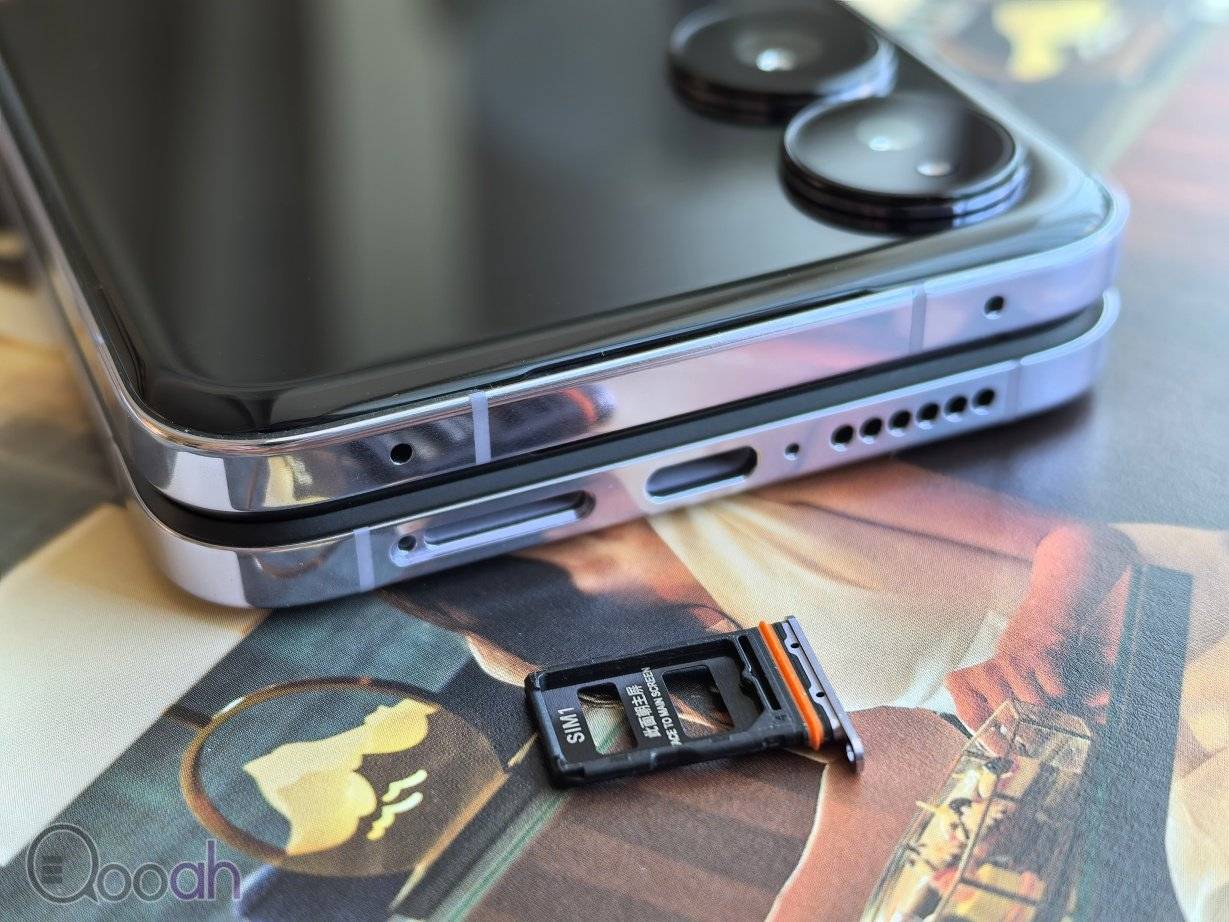 小米 Xiaomi MIX Flip 开箱评测：细折中拍摄最强，Flip 6 完全无法相比
