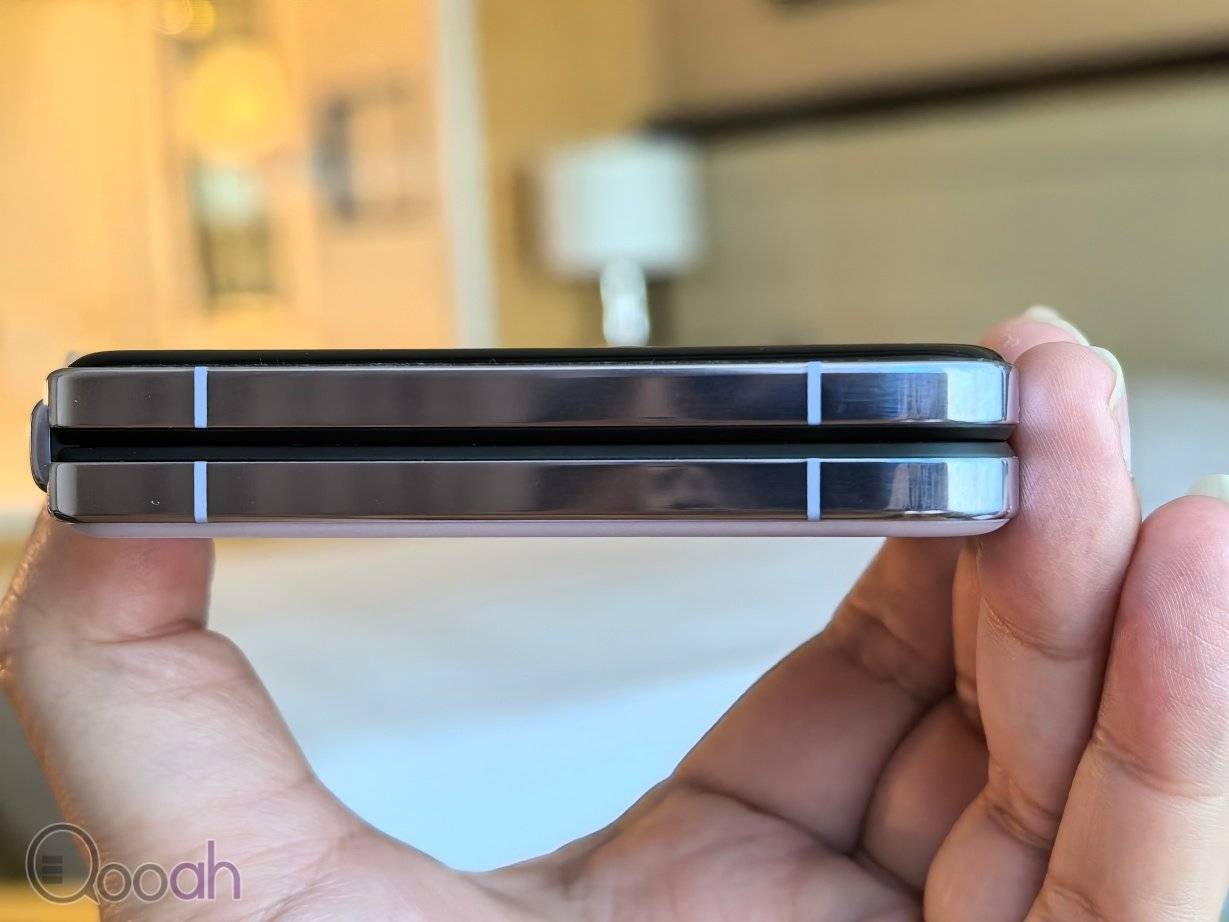 小米 Xiaomi MIX Flip 开箱评测：细折中拍摄最强，Flip 6 完全无法相比