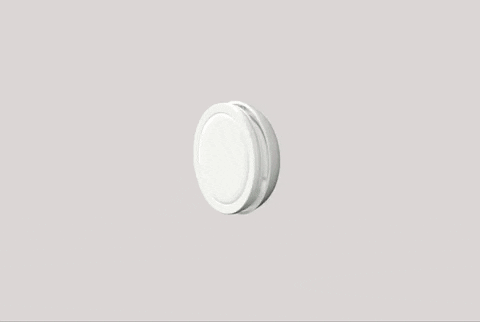 磁吸不再是 MagSafe 独有了！ 支持 Qi2 的充电设备也可以磁吸！