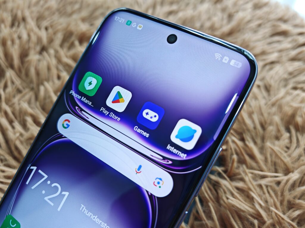 OPPO Reno12 Pro 5G测评：未来感设计拉好拉满、有趣且实用的AI功能等着你！