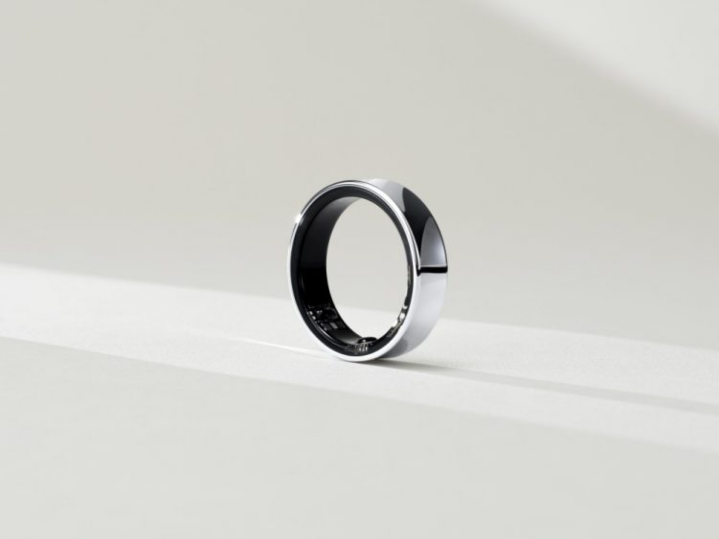 三星 Galaxy Ring 正式亮相！ 400 美元的智慧戒指能做到哪些事？ 弄丢找得回来吗？