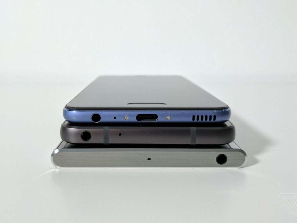 无线时代真的胜出了吗？3.5mm耳机孔或许还能重回主流，环保与音质成关键！