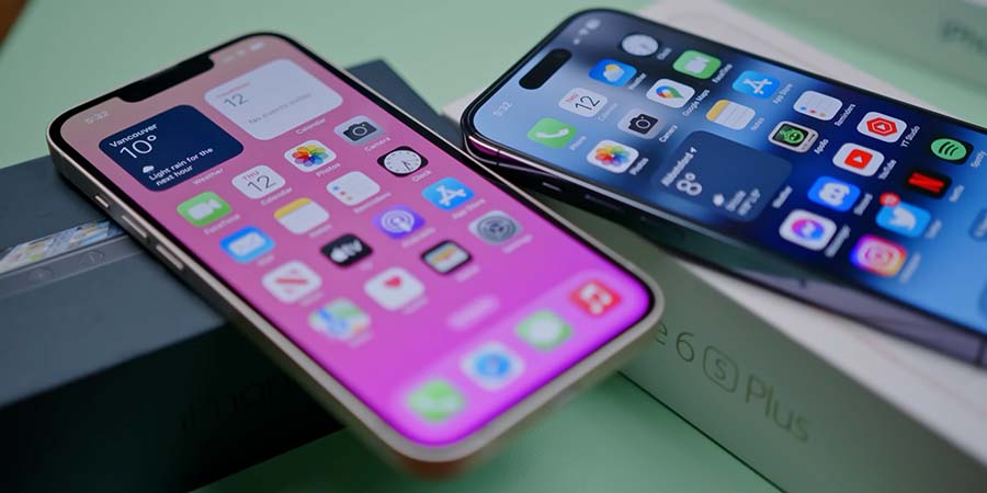 iPhone 13