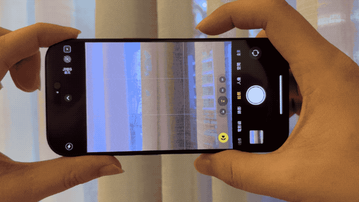 iPhone 16 相机控制按钮功能操作技巧 1