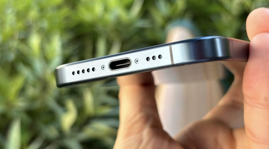 iPhone 15 Pro 年度使用心得报告：唯一缺点就是发热，其他都是有感的体验升级