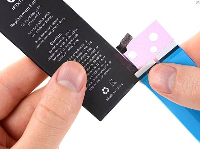 iPhone 16 维修更便利 更换电池无须再拆电池胶