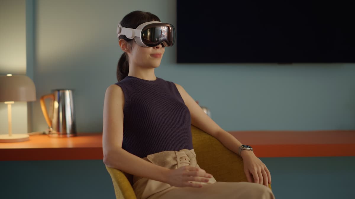 苹果眼镜Vision Pro 2传2025年量产，台积电M5芯片和AI加持