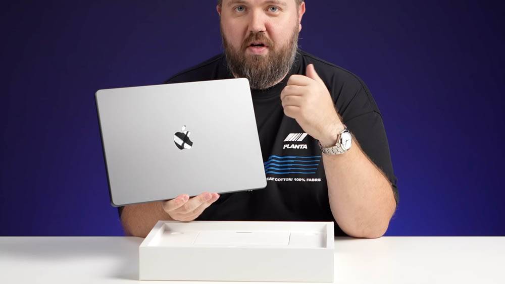 M4 MacBook Pro 开箱 跑分 Geekbench