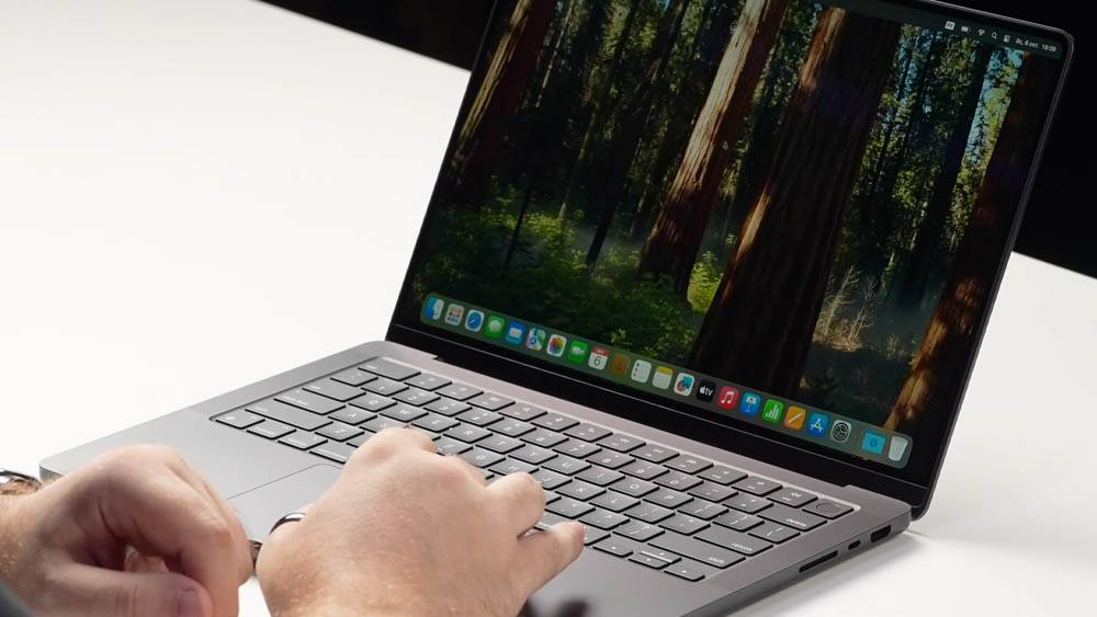 M4 MacBook Pro 开箱 跑分 Geekbench