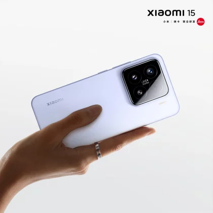 小米15 及小米15 Pro 官方外观公布：一个等深四微曲屏，一个全直屏