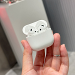 AirPods 4 入手前要知道的两件事！ 和 AirPods 3 比起来差在哪？ 外观开箱给你看