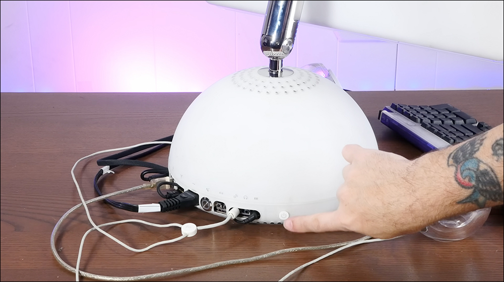 M4 Mac mini 又一疯狂改造，这次改装在 22 年前的 iMac G4 - 安卓手赚网