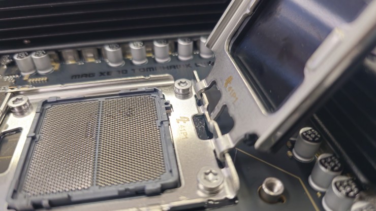 又有用户的Ryzen 7 9800X3D烧了，MSI已发表相关声明 -安卓手赚网