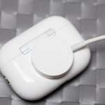 AirPods Pro 2充电盒声音一直叫？ 关闭方法与提示声关键原因解析