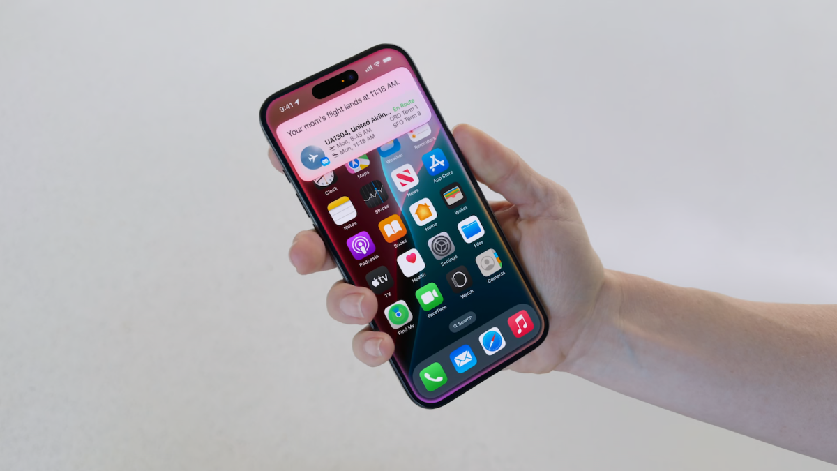 iOS iPhone iOS 18.4 iOS 18.5 Apple Intelligence Siri