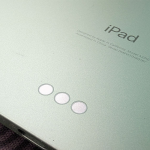 iPad 上的三个金属小点是什么？ 为什么利用它的配件这么少？
