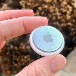 Apple 正开发神秘 AI 穿戴式设备 只有 AirTag 般大搭载双镜头