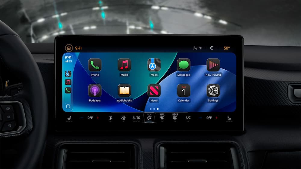 iOS26 CarPlay Liquid Glass Dark